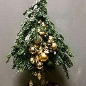 bradut in vas ceramic decorat